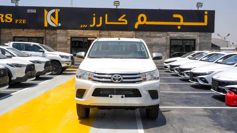 2025 Toyota Hilux DC 2.4L AT Diesel63612449574017111
