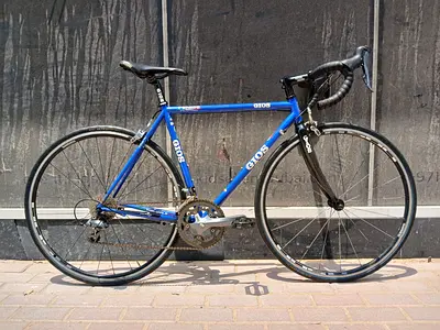 Italian Gios Racing Bike Carbon fork  Group set Shimano Claris 8×2 speedFrame size 52 Perfect Condit