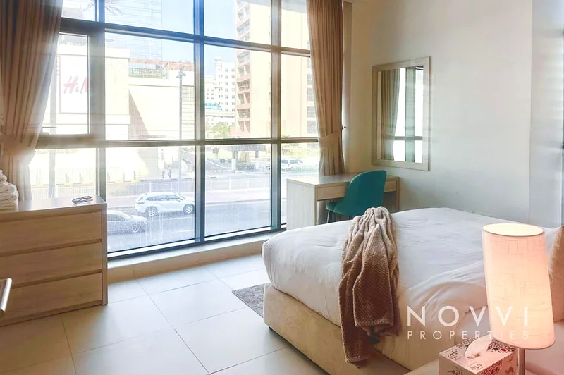 Spacious 1BR | West Beach Views | Furnished64008021400321113
