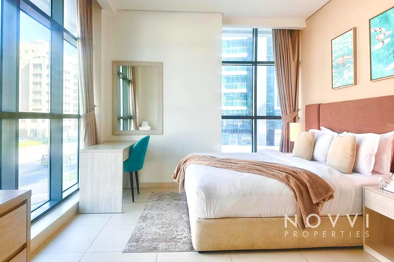 Spacious 1BR | West Beach Views | Furnished64008021400321112