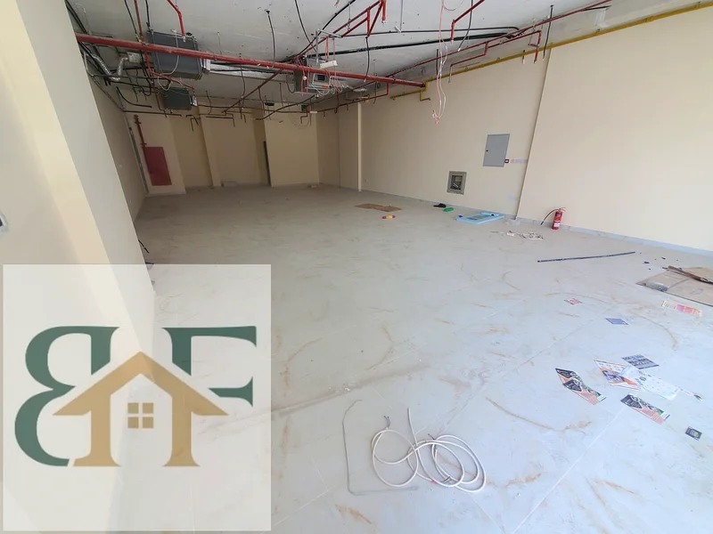 Prime Location bigger size shop with washroom in Muwaileh commercial63622899925763112