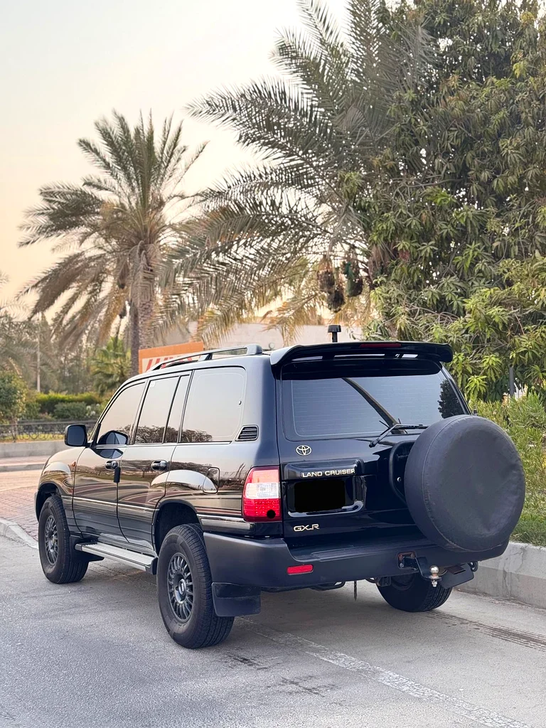 تيوتا لاند كروزر GXR قير عادي اصلي موديل 200663612799702401111