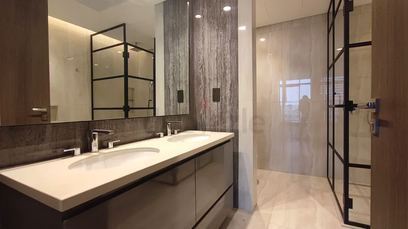 Waterfront 2bed + maid63792133729537114