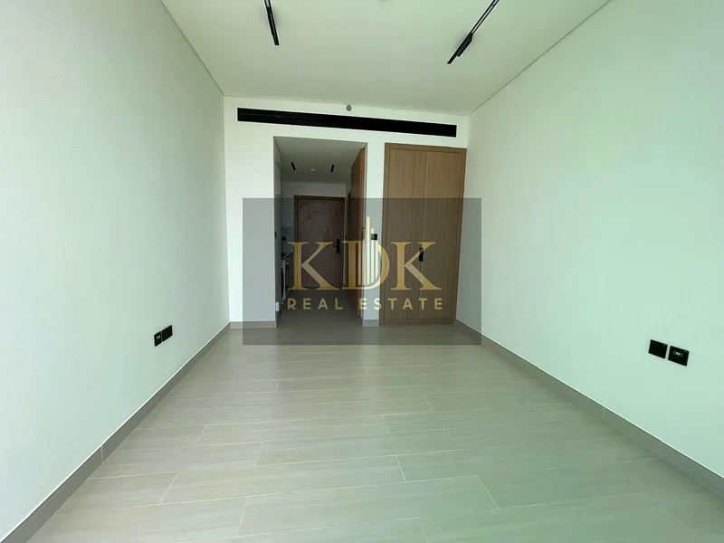 studio | best ammenities | spacious63785681352833113