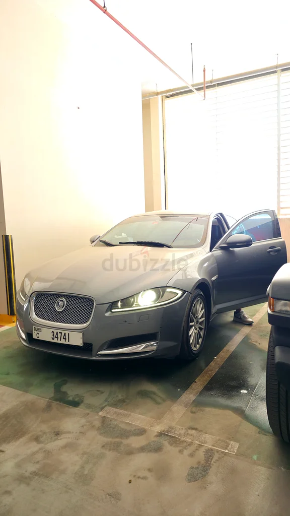 السيارة في حالة جيدة بشكل عام، ولكنها تحتاج إلى بعض الإصلاحات63613735634946112