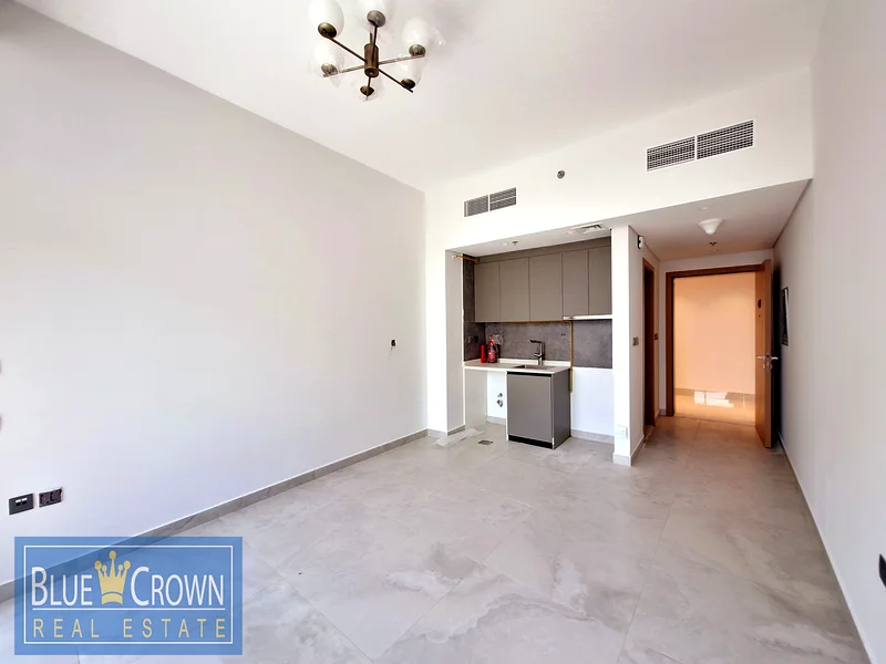 • "Modern Studio with Bright Layout & Excellent Amenities"63739554816002112
