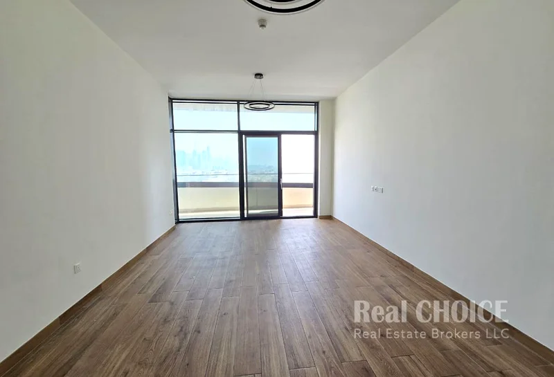 Live in Luxury | Modern Apartment | Spacious63767557232898114