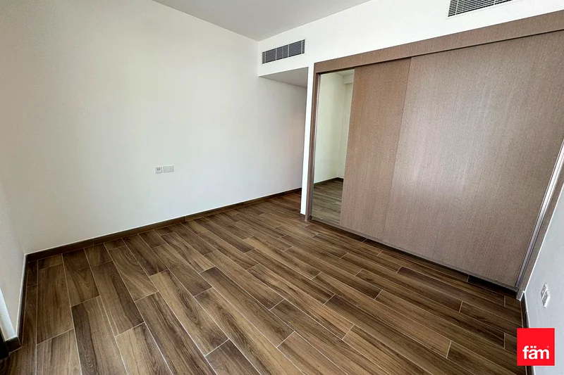 جديد بالكامل | قطعة أرض كبيرة | واسع | شاغر63762313327747114