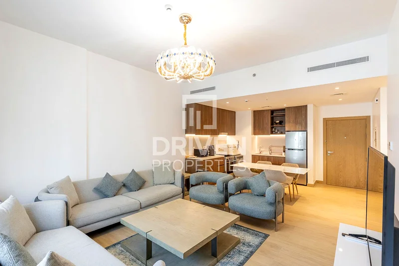 Elegant Furnished with Balcony | Vacant Apt63808433284225112