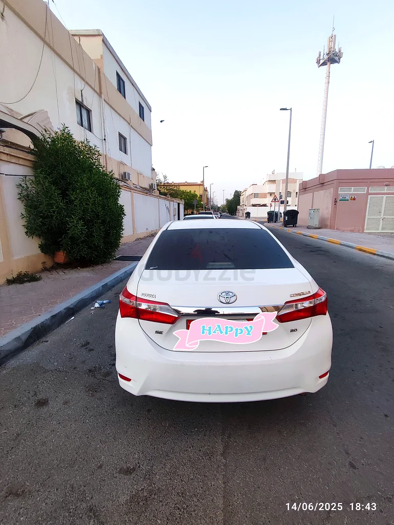Clean Toyota Corolla63612451616515114