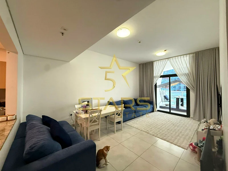 Pool View | Spacious | Unfurnished63977888956675111