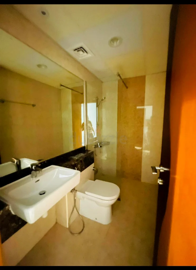 Separate room with Balcony available near metro63624809778563112