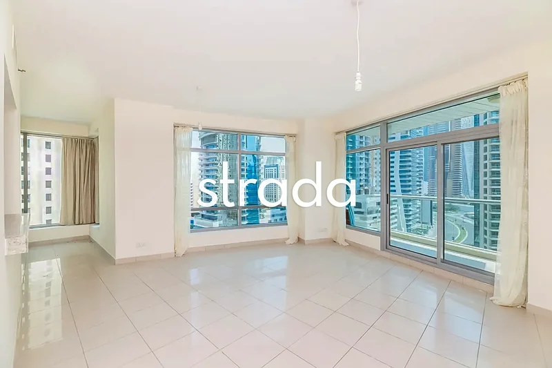مكيف حر | غير مفروش | شاغر63775623443074110