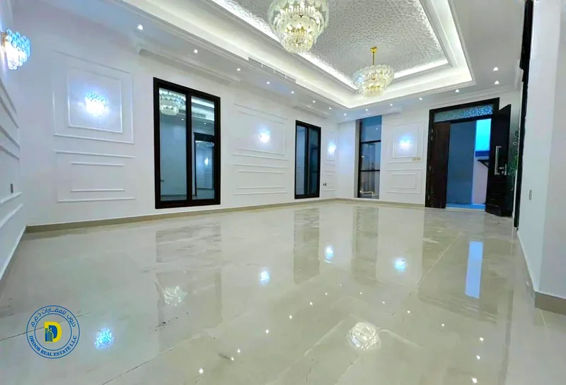 For luxury lovers, a classic villa with 5 rooms, including registration fees, Al-Helio 2 area, super deluxe finishing, freehold , bank financing63905737608833113