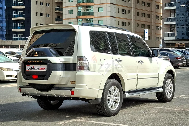 1049 درهم إماراتي/شهريًا | ميتسوبيشي باجيرو GLS 2020 | المواصفات الخليجية | رقم المرجع 36017763612069833857114