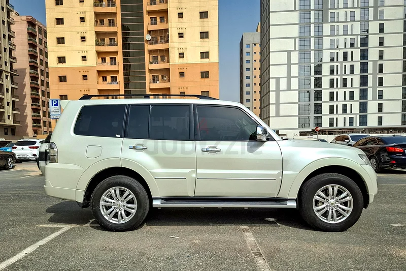 1049 درهم إماراتي/شهريًا | ميتسوبيشي باجيرو GLS 2020 | المواصفات الخليجية | رقم المرجع 36017763612069833857113