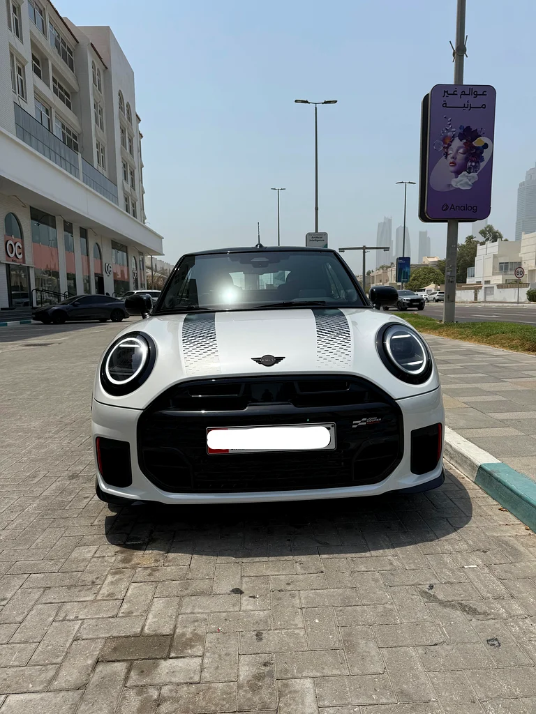 موديل 2025 ميني كوبر JCW محرك كونفيرتبل. ضمان 3 سنوات / خدمة مجانية لمدة 3 سنوات. تأمين مجاني / تظليل63613466771330113