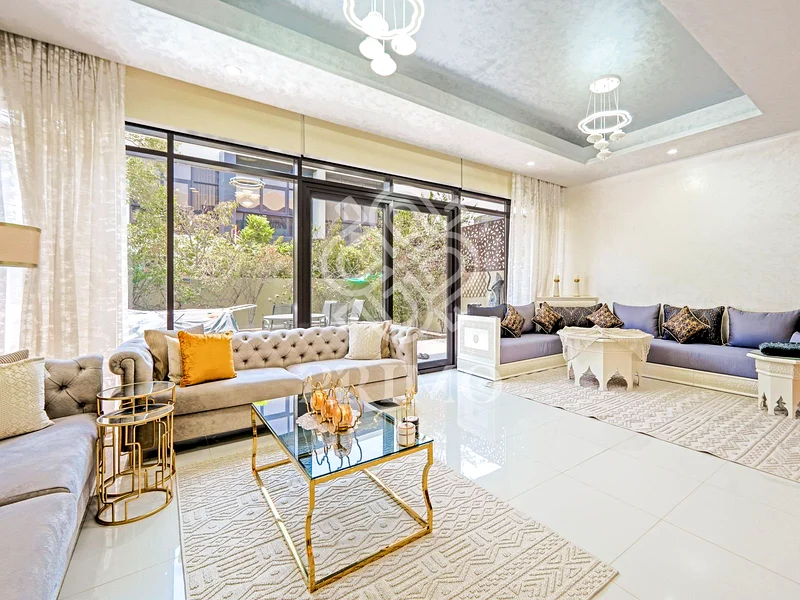 3 Bed THL | Exclusive| Vacant on Transfer| Topanga63972758872707113