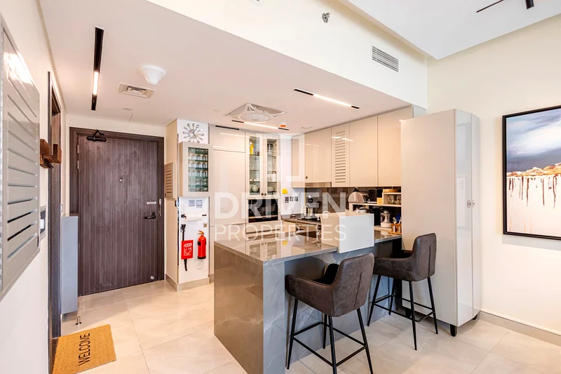 Fully Furnished | Spacious Layout | Upgraded63793588600066114