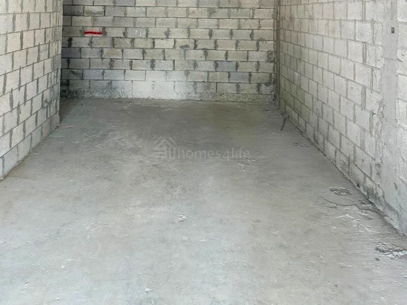 محل تجزئة | إطلالة على البحيرة | موقع متميز63823788052097114