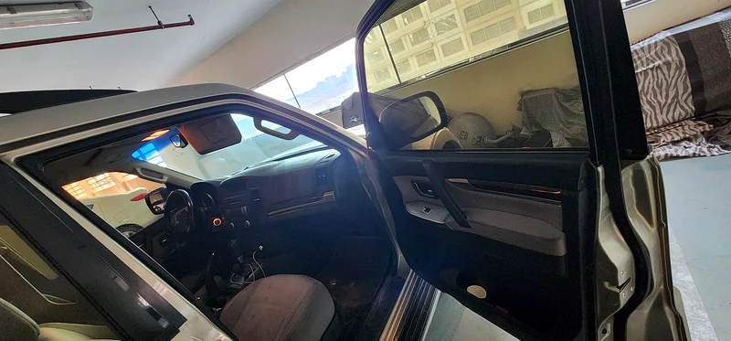 ميتسوبيشي باجرو لون ذهبي موديل متوسط خيار قمة النظافة63612069380225110