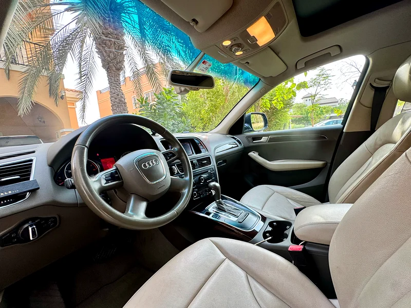 Audi Q5 Quattro S-Line 2012 | Lady Driven | GCC63612087593985113