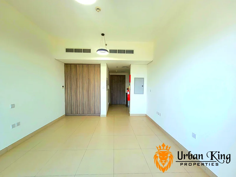 PROPERTY OF WEEK / HIGH FLOOR  /  LAST UNIT63739457716994113