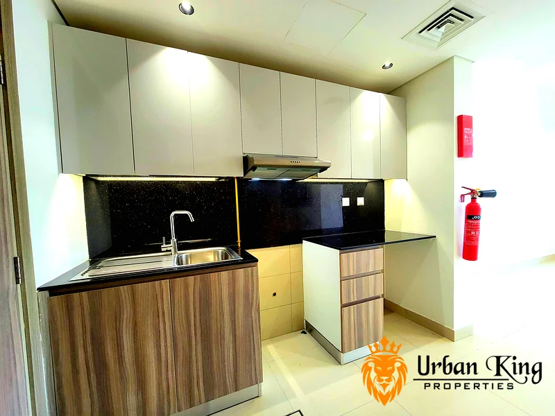 PROPERTY OF WEEK / HIGH FLOOR  /  LAST UNIT63739457716994112