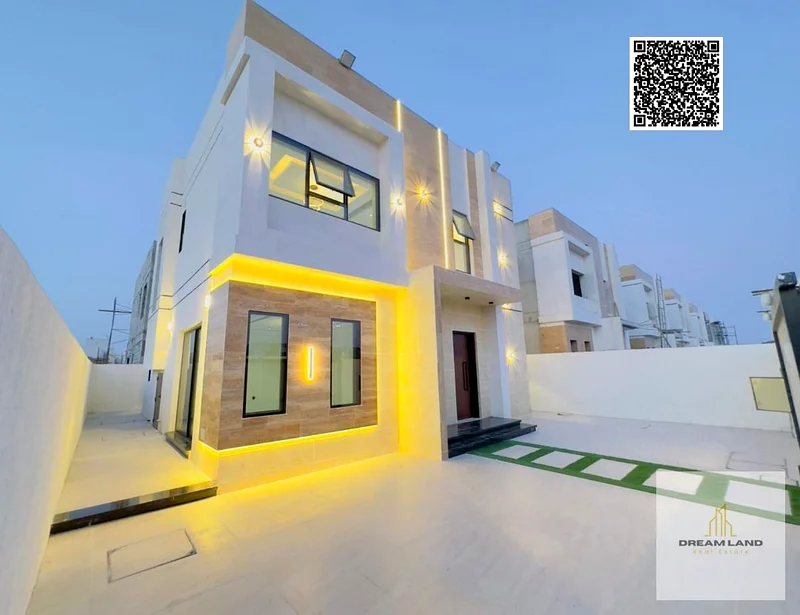 فرصة ذهبية لامتلاك الفيلا التي تحلم بها مباشرة على الشارع الرئيسي وبسعر جذاب وخاص، بما في ذلك رسوم التسجيل ورسوم الملكية63906248602243110