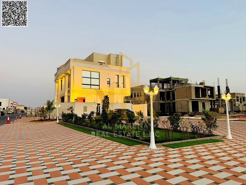 A golden opportunity to own your dream villa in the heart of an upscale area – with a private pool and spacious setbacks on a large building area at a63881909033602112