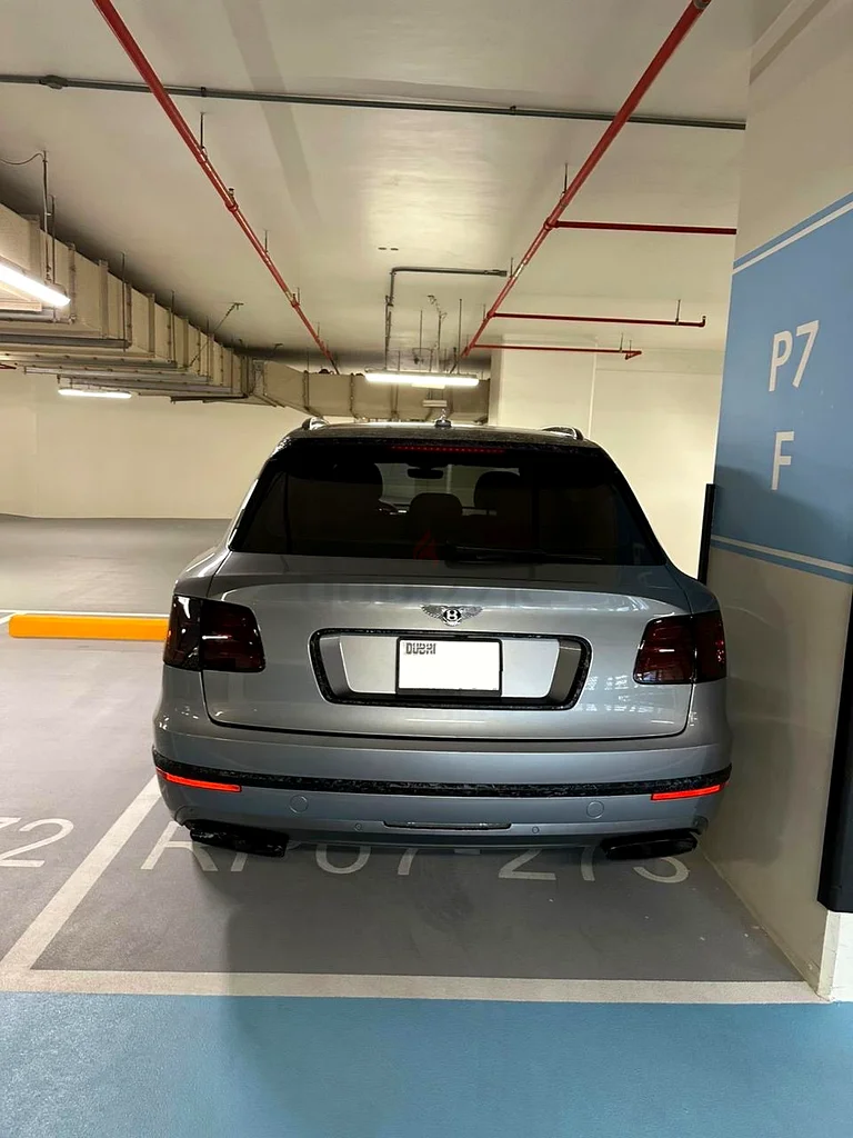 Bentley Bentayga Limited63612059779841111