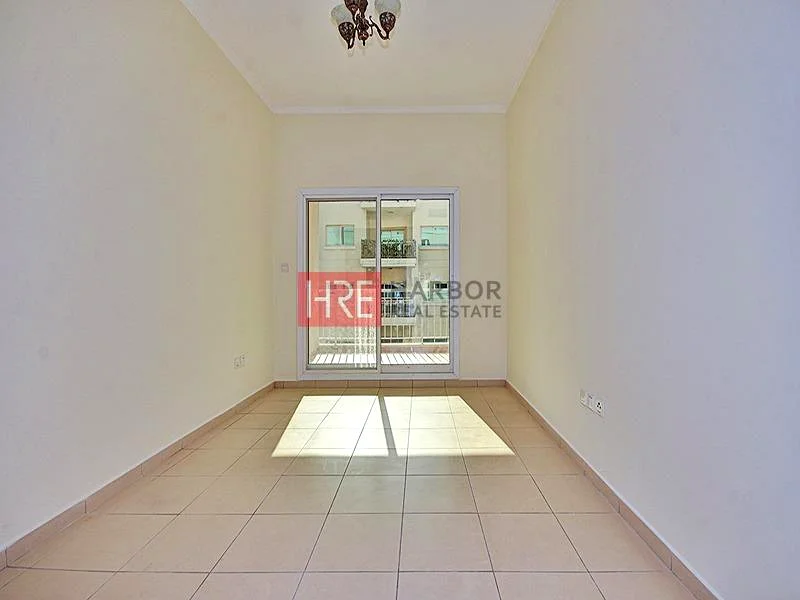 Spacious Layout | Prime Location |63934259282434112