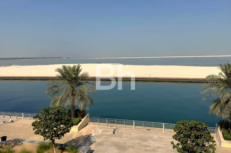 تخطيط كبير | العيش على الواجهة المائية | وصول إلى المجتمع63840142011650113
