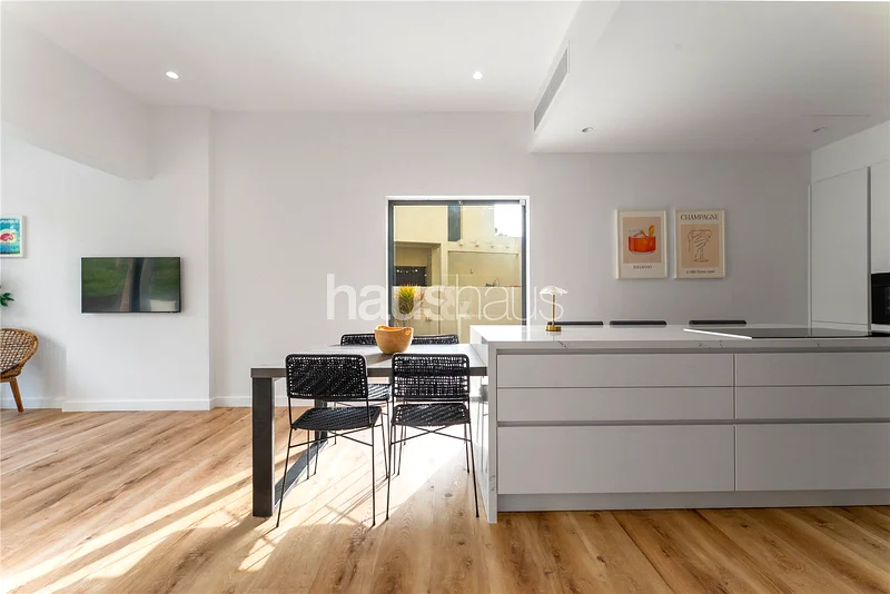 Stunning 4 Bedroom | Park Backing | Fully Upgraded63919687080833113