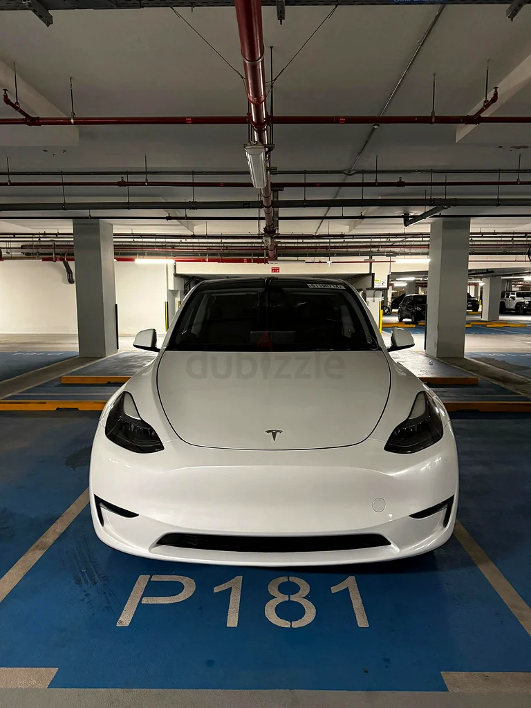 Tesla Model Y Long Range63612058986625111