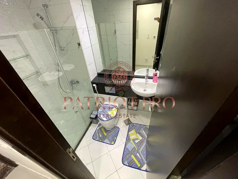 Spacious Studio | Ready to move - In | near to circle mall63786429786627114