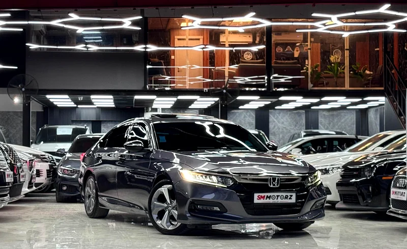 2018 GCC HONDA ACCORD MINT CONDITION ACCIDENT FREE WARRANTY AND FINANCE63612064130690110