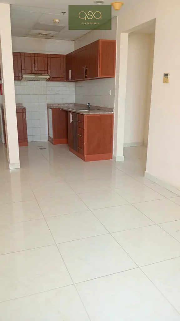 شقة بغرفة نوم واحدة للإيجار في برج باراديس ليك B9، إمارات سيتي، عجمان!63715947656450114