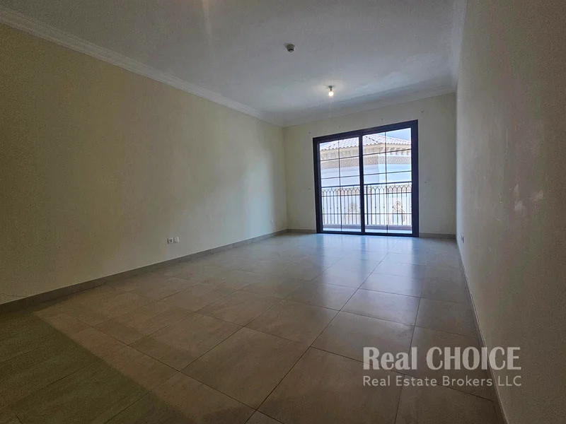Move-in Ready| Bright and Spacious| Fully Rennovated63915253600258111