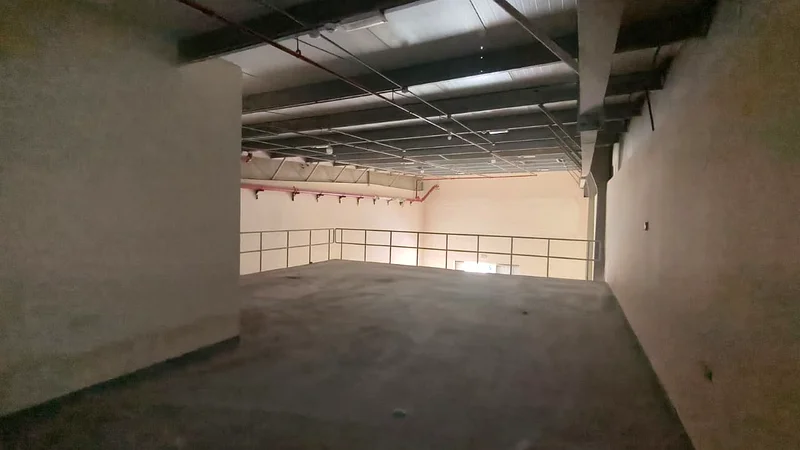 مستودع جديد بمساحة 2500 قدم مربع مع ميزانين في المنطقة الصناعية رقم 563622899874819112