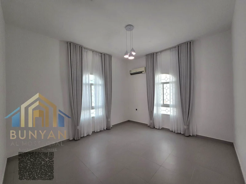 Villa for Sale in Ajman – Al Jurf 2   An exceptional property in a highly strategic location, situated just the second plot from University Street, di63866092799491112