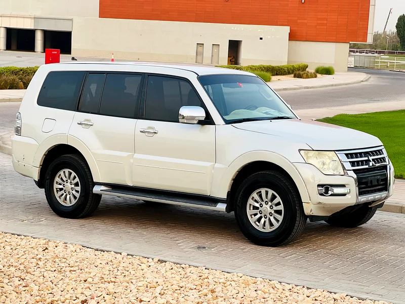 Mitsubishi Pajero 2015 model63612069693569113