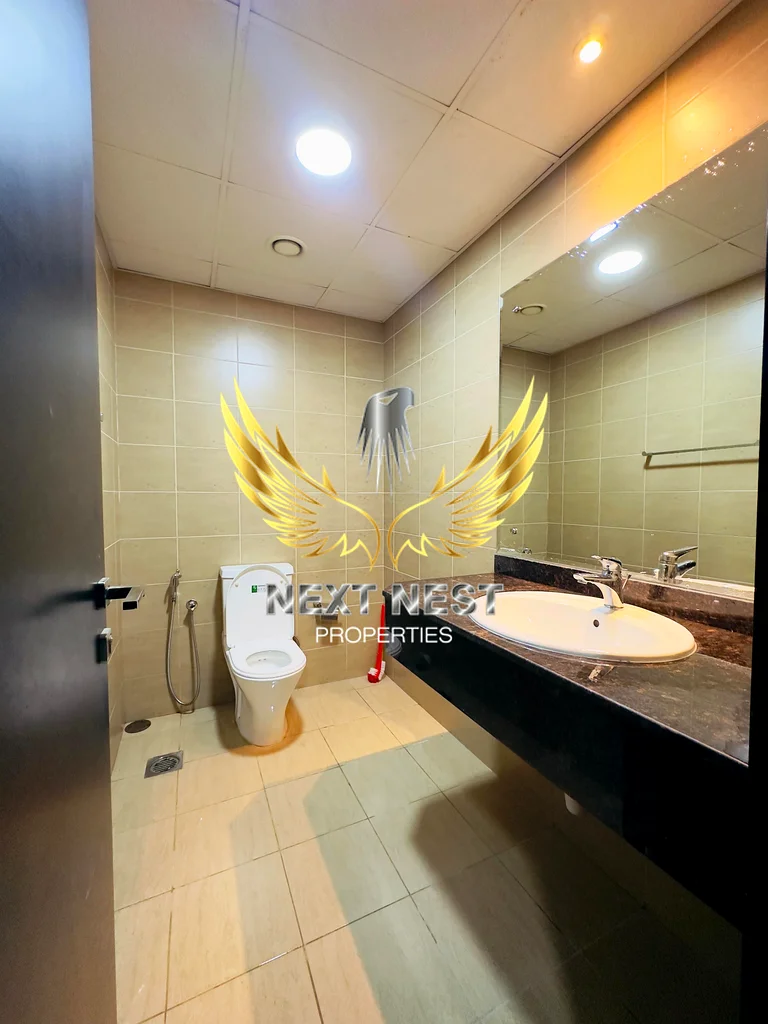 A SPACIOUS 1BHK IN SILICON GATES 4 IS AVAILABLE FOR RENT63805480537346112