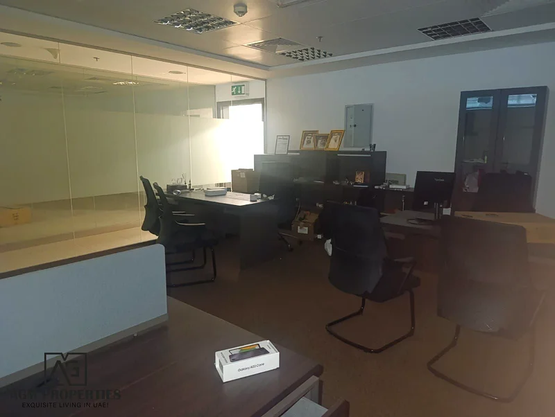 ثلاجة فارغة جاهزة للانتقال الفوري63824899629441112