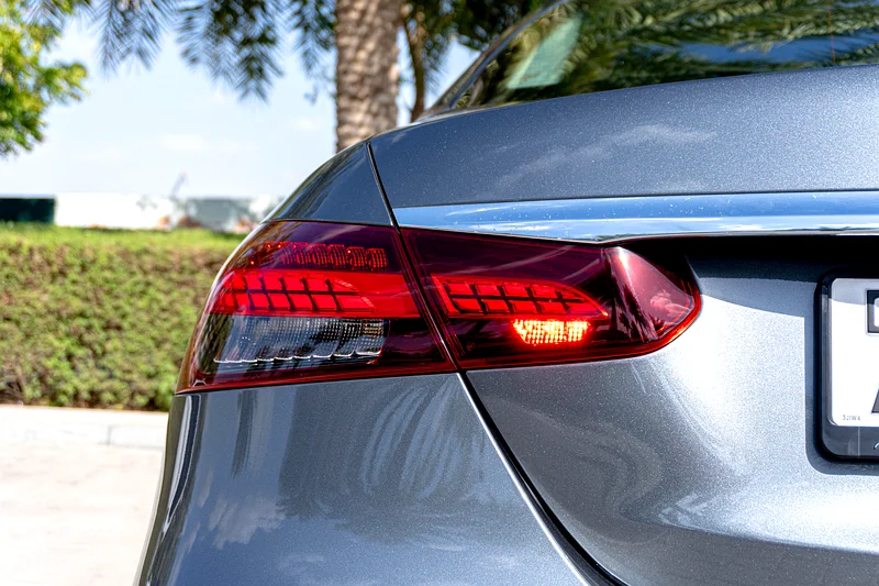 E200 مع تعليق هوائي | دفعة أولى 0% متوفرة63613134999810114
