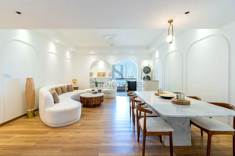 Rare | Fully Upgraded | Furnished | Sea View63936814561794110