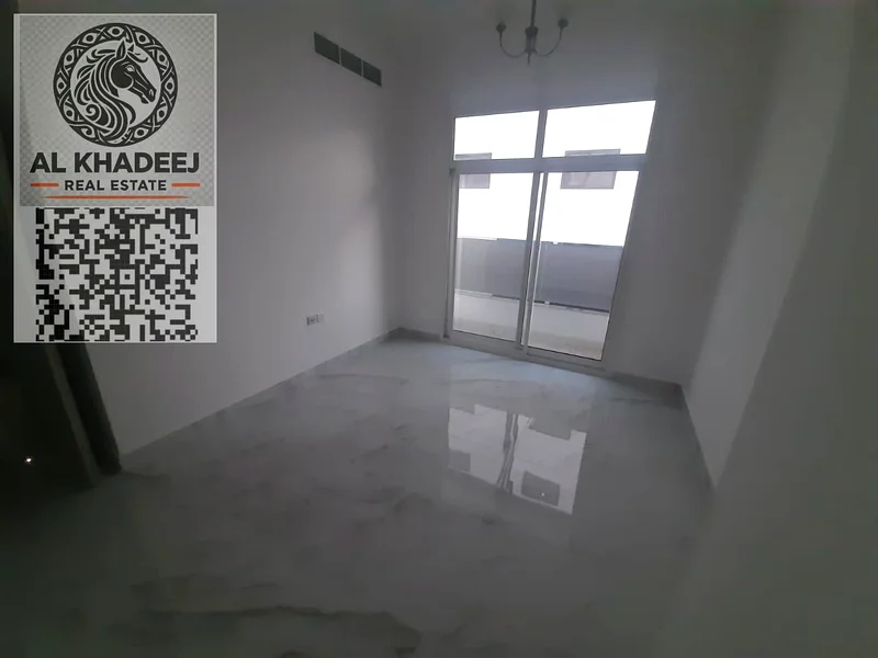 السّاكن الأول في عجمان، في موقع مميّز جدًا، بمساحة كبيرة وتشطيب سوبر ديلوكس63714929230081113