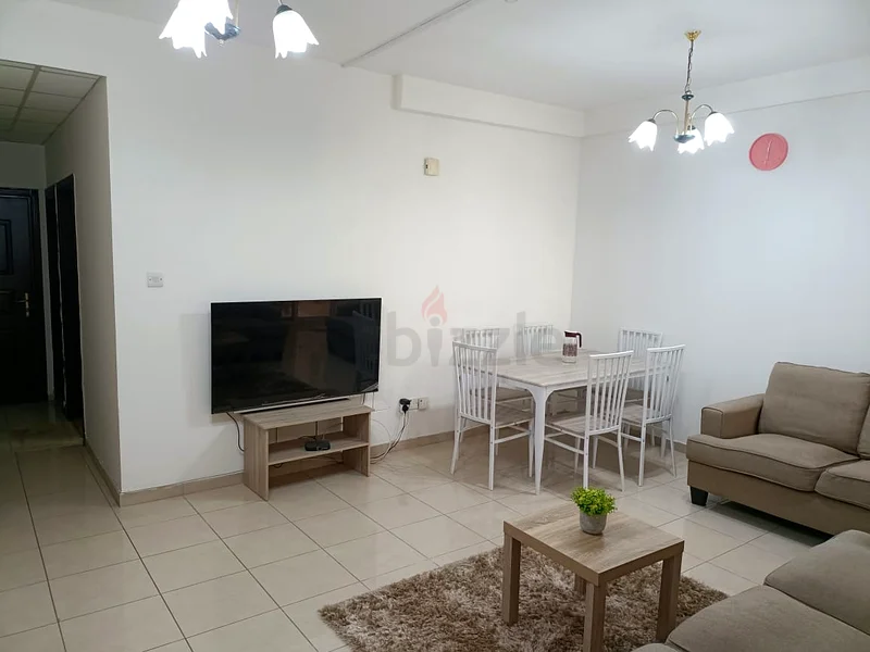 1Bhk fully furnished flat available for monthly near megamall63827630064897112