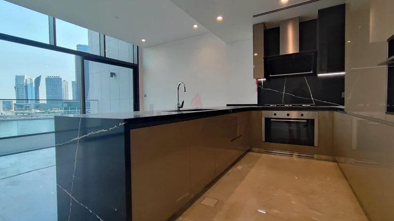 Waterfront 2bed + maid63792133729537113