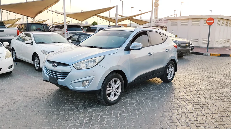 HYUNDAI TUCSON 2012 GCC VERY CLEAN CAR GOOD CONDITION RUN AND DRIVE ALSO PERFECT63612086249987114